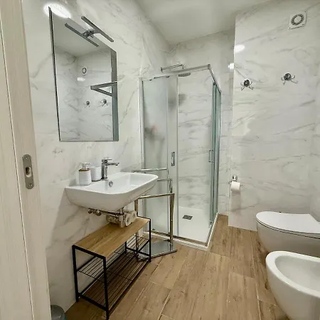 Dei Principi 2, Aeroporto E Parcheggio Gratuito Apartman *